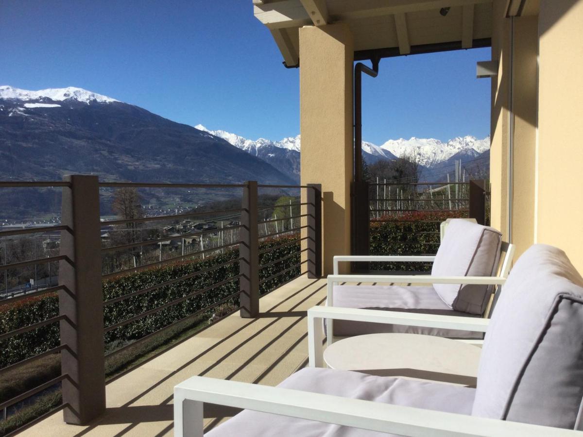 Design & Mountain View Bedroom Aosta Exterior photo